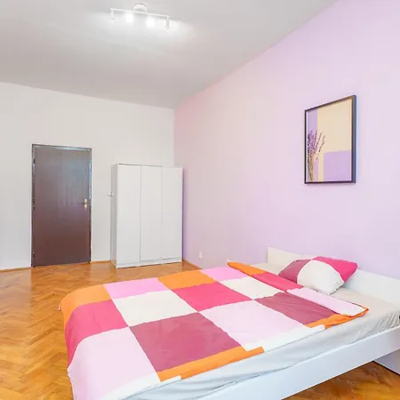 Cozy & Modern Near Center - Argentinska Aparthotel Praha